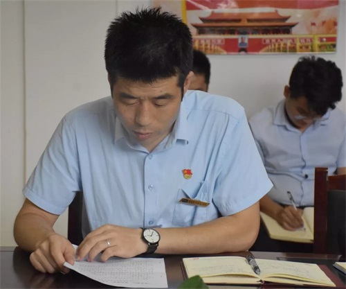 西安鐵道職業學校召開“不忘初心、牢記使命”主題教育動員大會 西安鐵道職業學校召開“不忘初心、牢記使命”主題教育動員大會