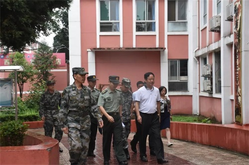 記西安鐵道職業學校預備役接受師戰備檢查 記西安鐵道職業學校預備役接受師戰備檢查