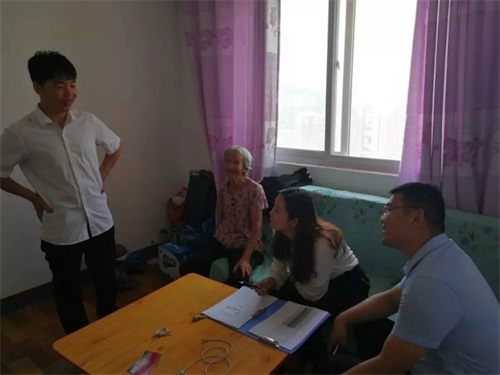 西安鐵道職業學校開展精準扶貧入戶走訪活動 西安鐵道職業學校開展精準扶貧入戶走訪活動