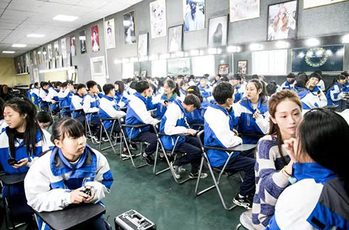 唐山市金橋中等專業(yè)學(xué)校有哪些專業(yè)? 唐山市金橋中等專業(yè)學(xué)校有哪些專業(yè)?