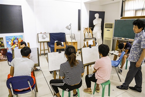 滄州深思有建筑裝飾設(shè)計(jì)專業(yè)嗎? 滄州深思有建筑裝飾設(shè)計(jì)專業(yè)嗎?
