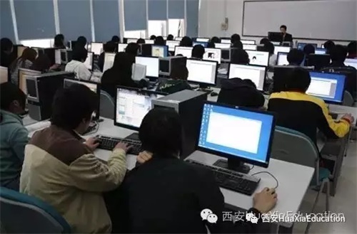 西安華夏中高考補習學校管理嚴嗎? 西安華夏中高考補習學校管理嚴嗎?